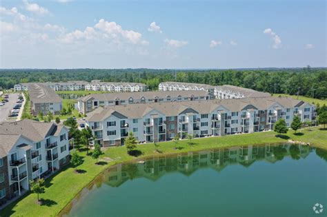 Killian Lakes Apartments and Townhomes